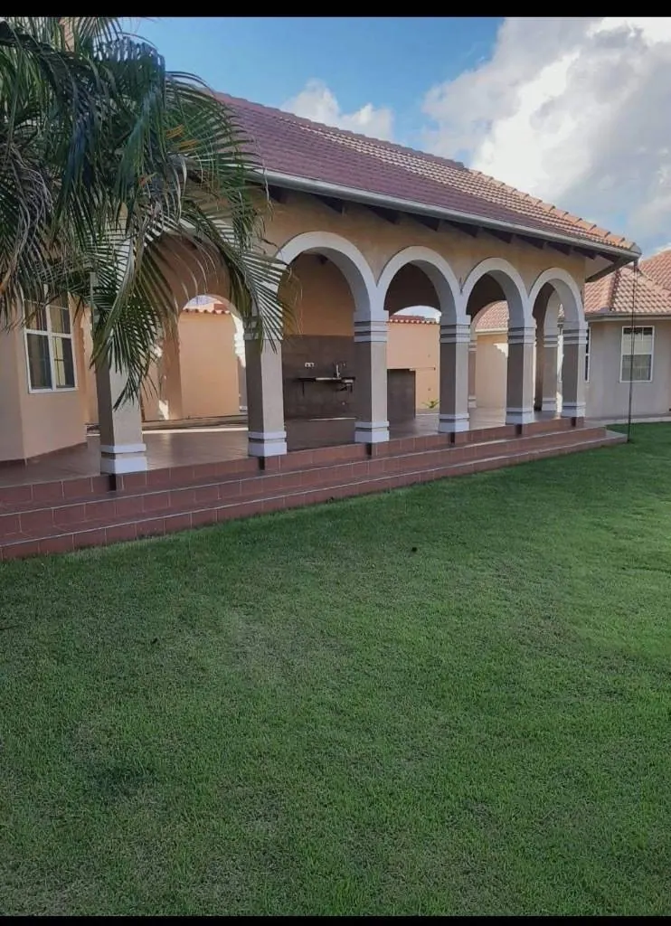 5-bedroom house for sale in the Las Brisas gated community, North Zone: foto 9 de 17