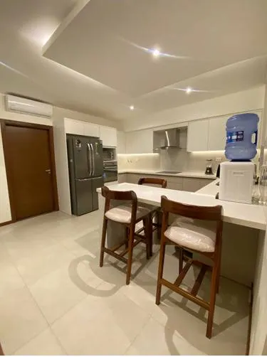 Casa amoblada de 3 dormitorios en alquiler en condominio Florida 2: foto 3 de 6