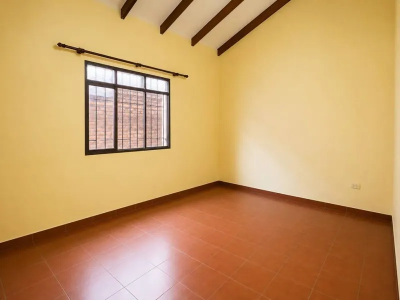 Casa de 3 dormitorios en alquiler en el barrio Bolinter, Zona Este: foto 6 de 8