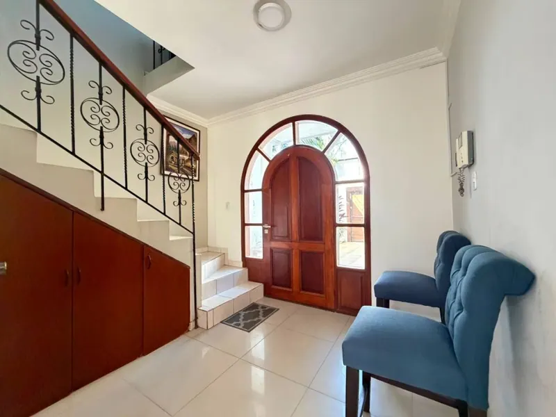 Casa de uso comercial en venta sobre la Av. Alemana, Zona Norte: foto 10 de 12