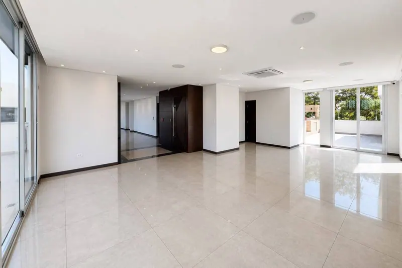 Penthouse de 699 m² en venta en el condominio Magnum, Equipetrol: foto 1 de 26