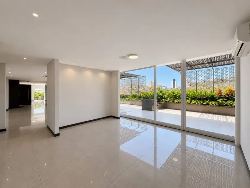 Penthouse de 699 m² en venta en el condominio Magnum, Equipetrol: foto 5 de 26