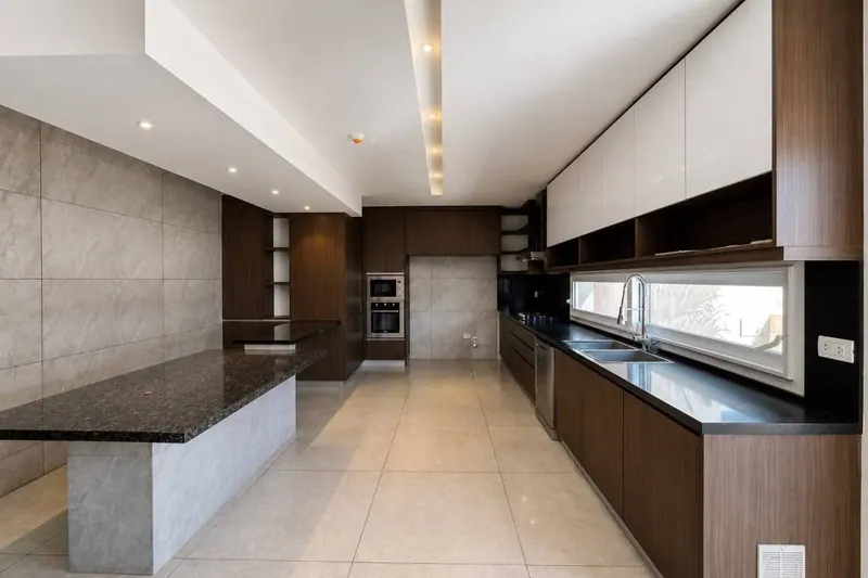 Penthouse de 699 m² en venta en el condominio Magnum, Equipetrol: foto 9 de 26
