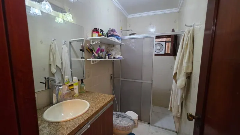 Corner house with independent apartment for sale in Urbarí: foto 12 de 14