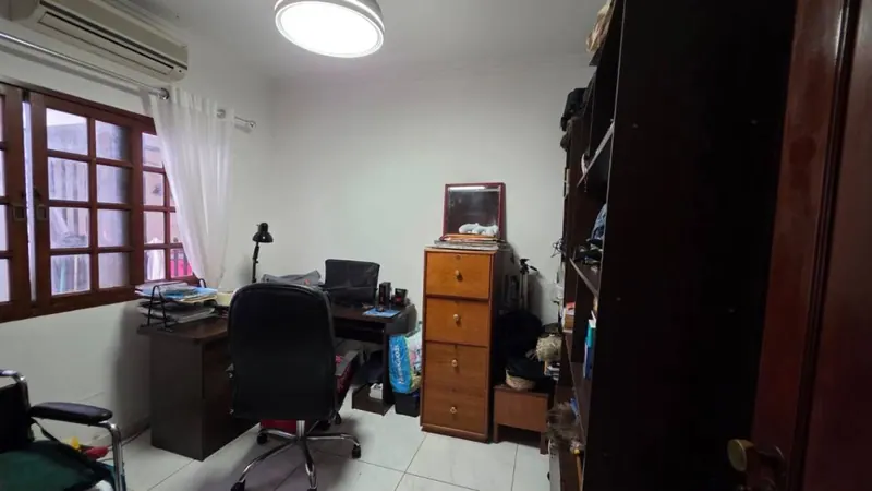 Corner house with independent apartment for sale in Urbarí: foto 14 de 14