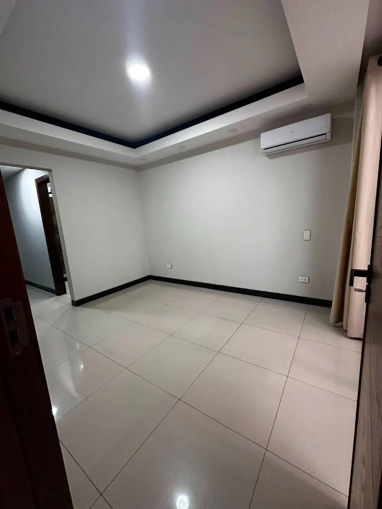 Departamento de 1 dormitorio en venta en Sky Luxury, Equipetrol: foto 7 de 18