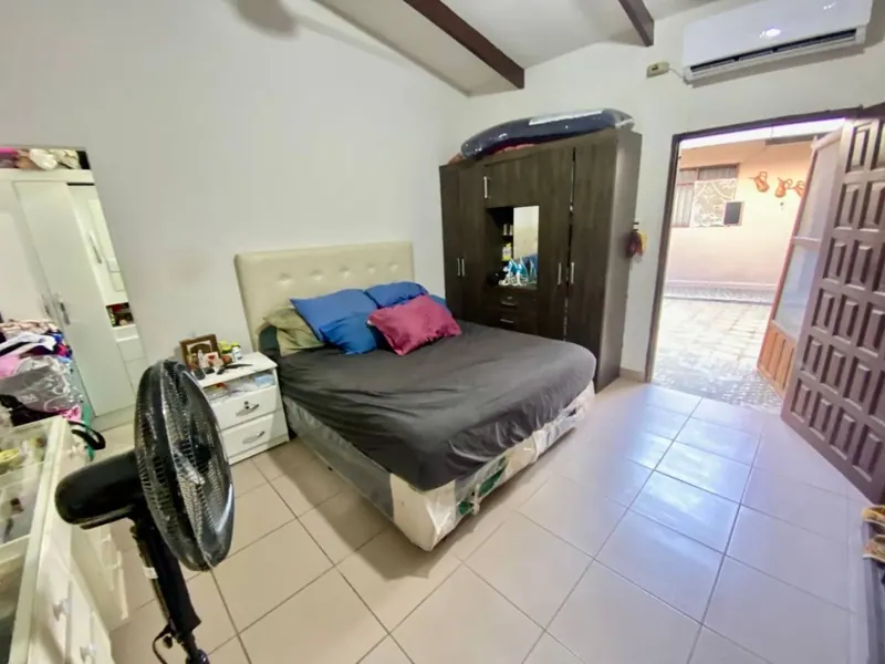 Casa comercial en venta en el centro, cerca del Mercado Los Pozos: foto 15 de 24