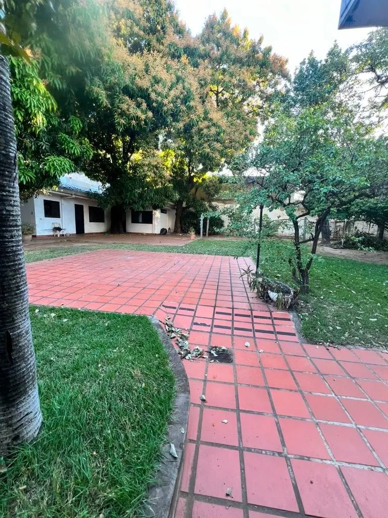 Casa de una planta en alquiler para uso comercial en la Zona Sur: foto 3 de 9