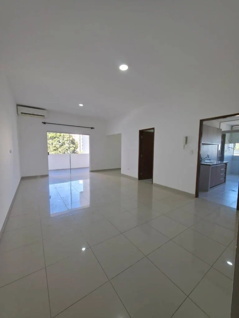 Departamento de 3 dormitorios en venta en el condominio Soho 3: foto 3 de 15