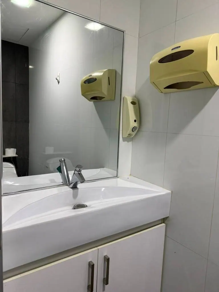 Oficina de 94,93 m² en venta en Torre Duo, Equipetrol: foto 8 de 15
