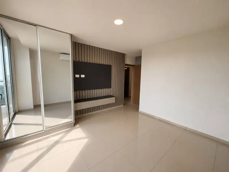 Departamento de 2 dormitorios en venta en Uptown Equipetrol: foto 8 de 13