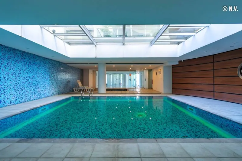 Departamento dúplex de 3 suites en venta en Equipetrol, 209 m²: foto 1 de 19