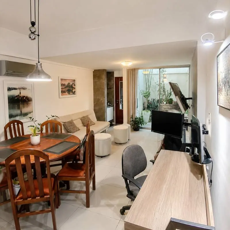 Departamento de 1 dormitorio con jardín interno en alquiler: foto 1 de 4