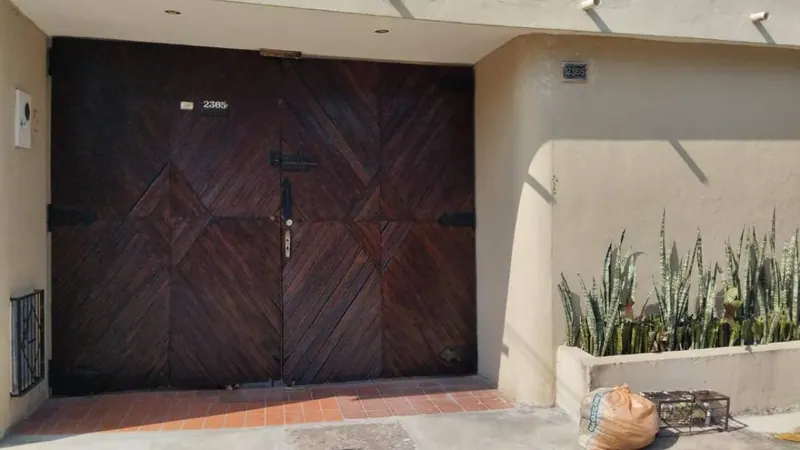 Casa de uso comercial en venta sobre la Av. Paragua, 3er Anillo: foto 1 de 3