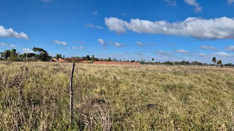Terreno de 300 m² en venta en la urbanización Pentaguazú IV: foto 2 de 3