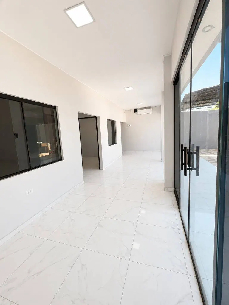 Casa de 3 dormitorios en venta en la Zona Este, terreno de 333,58 m²: foto 4 de 12