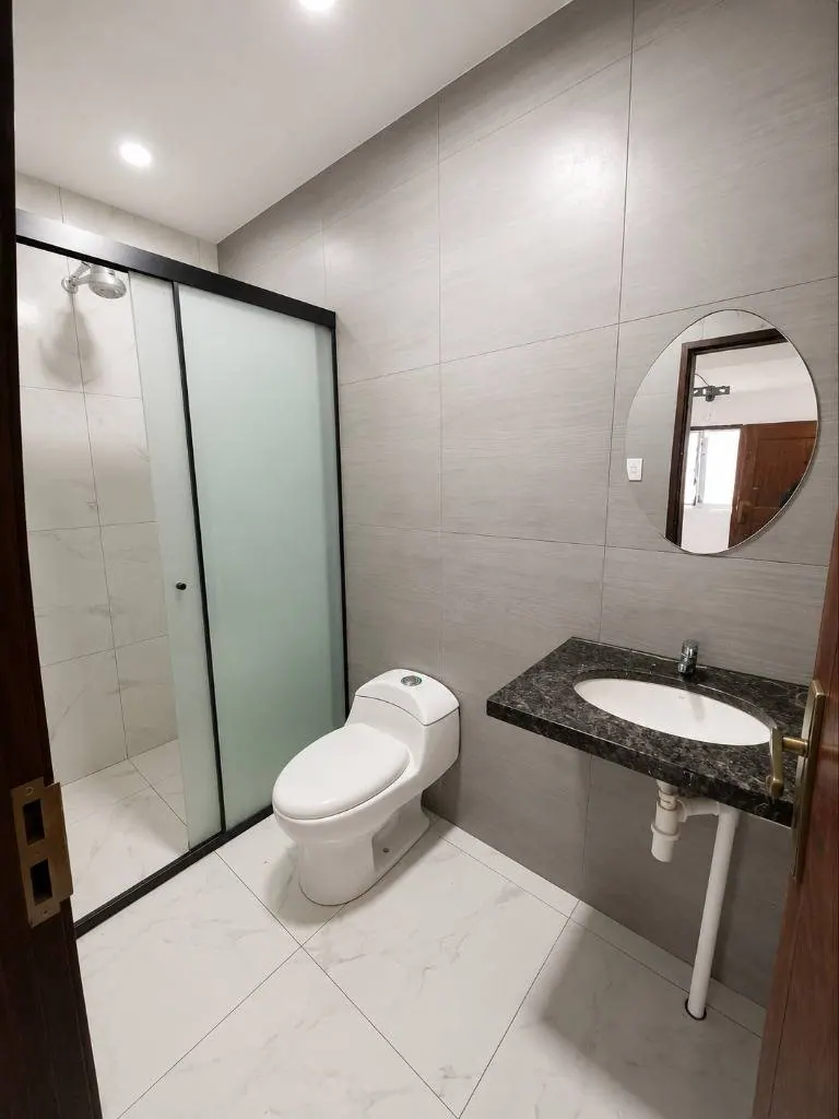 Casa de 3 dormitorios en venta en la Zona Este, terreno de 333,58 m²: foto 9 de 12