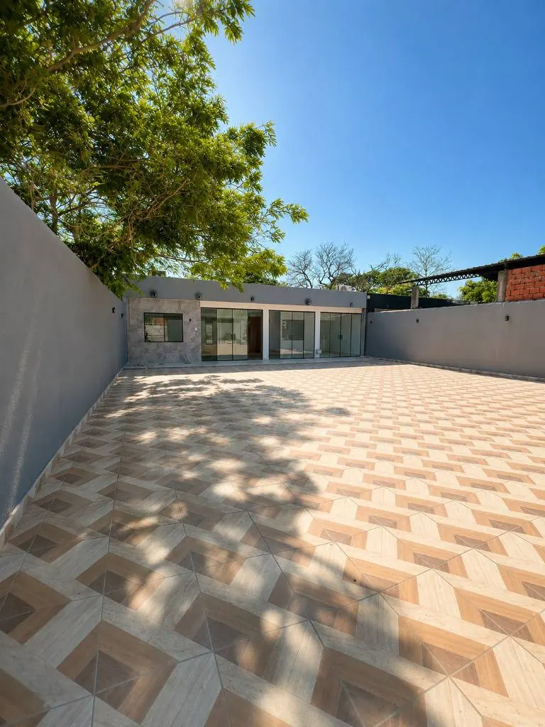 Casa de 3 dormitorios en venta en la Zona Este, terreno de 333,58 m²: foto 10 de 12