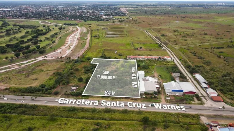 Terreno de 17.000,08 m² en venta sobre la carretera a Warnes: foto 1 de 2
