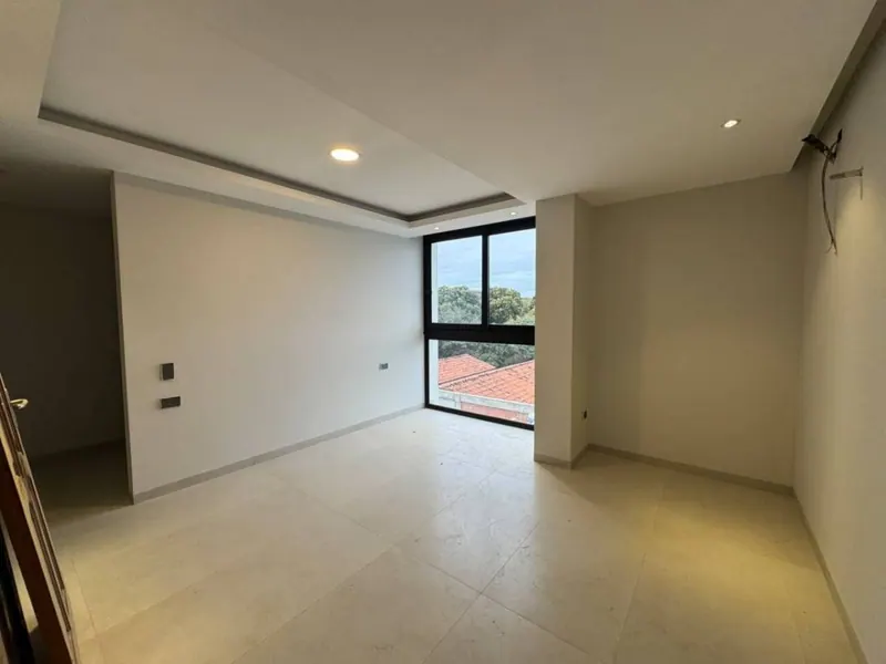 Edificio corporativo con showroom en alquiler en la Zona Norte: foto 9 de 27