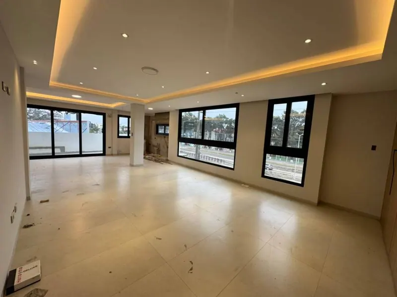 Edificio corporativo con showroom en alquiler en la Zona Norte: foto 22 de 27