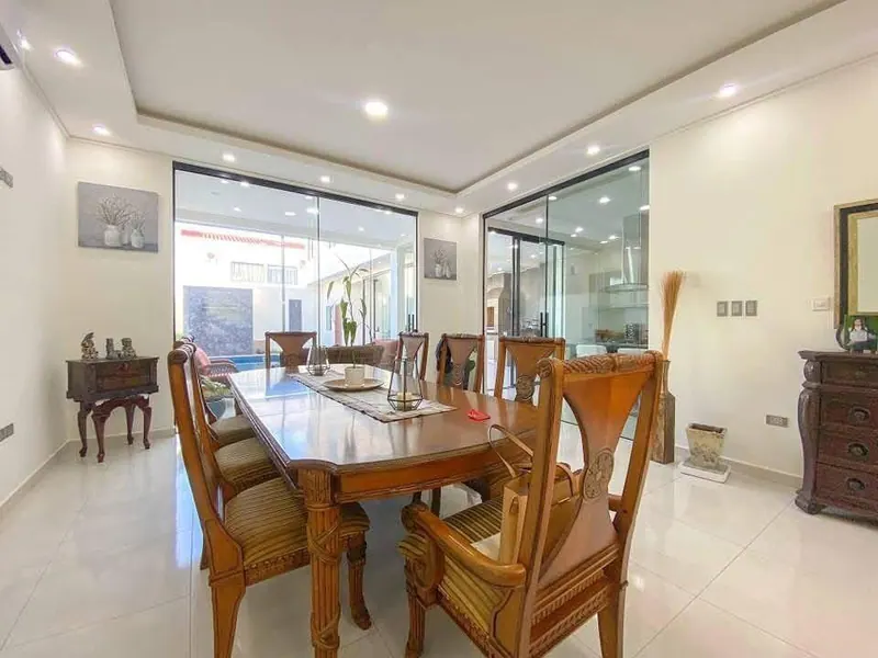 4-bedroom house for sale in the Valle Norte II gated community: foto 7 de 16