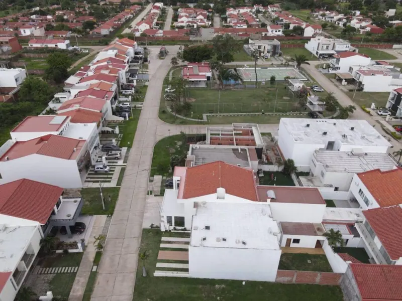 4-bedroom house for sale in the Valle Norte II gated community: foto 15 de 16