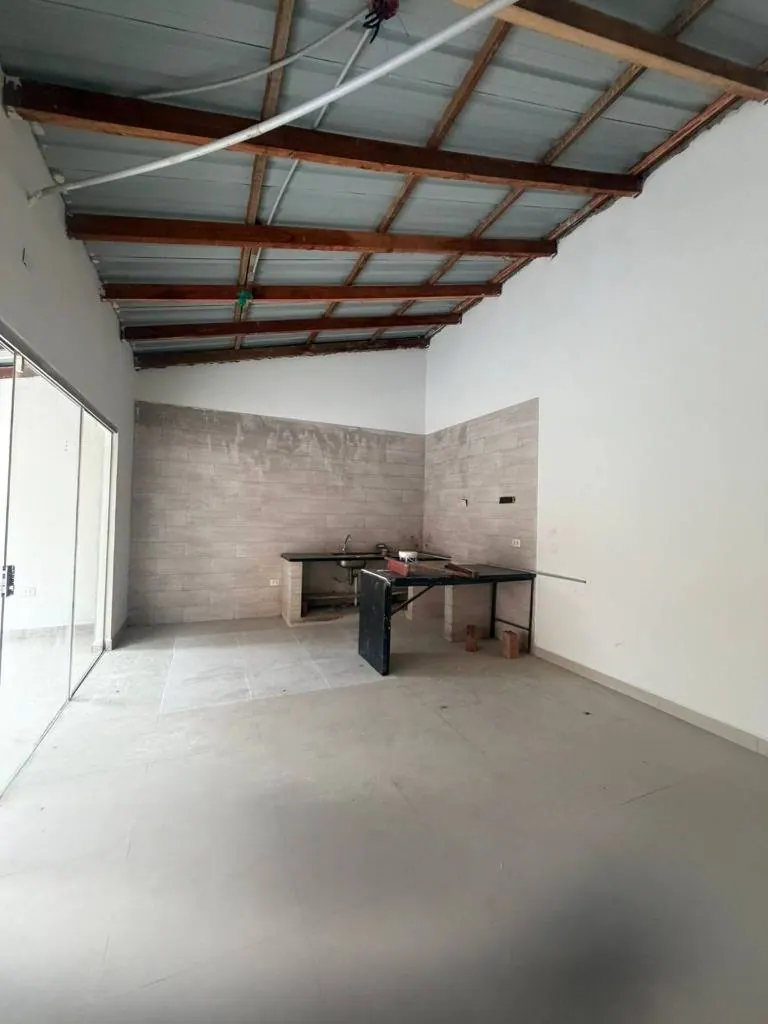 Casa de 6 dormitorios con piscina en venta en la Av. Santos Dumont: foto 8 de 11