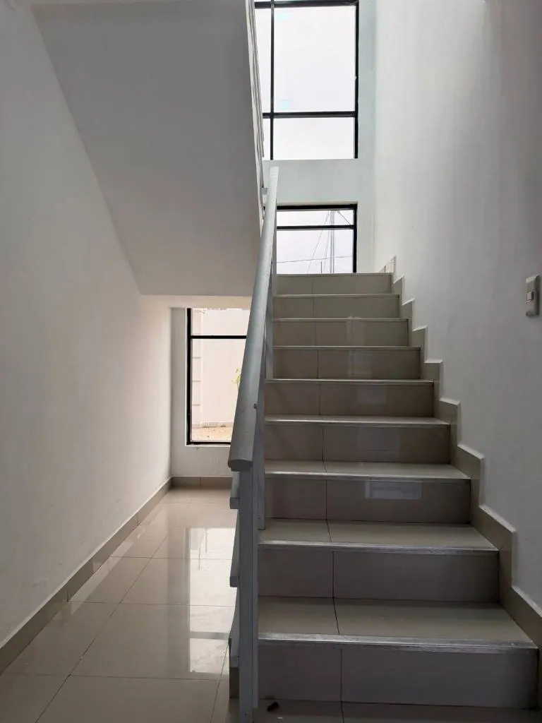 Casa de 6 dormitorios con piscina en venta en la Av. Santos Dumont: foto 11 de 11