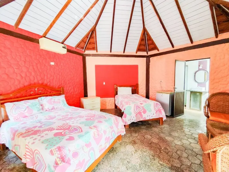 Hotel en venta en Cotoca: foto 39 de 43