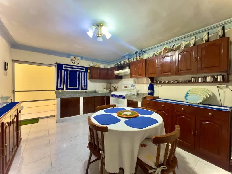House for sale on Av. Alemana, North Zone, 479.5 m² lot: foto 3 de 17
