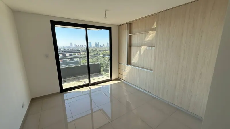Departamento de 2 dormitorios en venta en In Tower, Urubó: foto 2 de 19