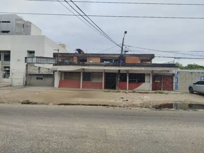 Terreno comercial de 1.498,28 m² en venta sobre la Av. Japón: foto 7 de 8
