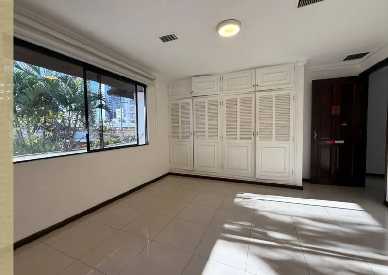 Casa de 3 dormitorios con piscina en venta en Equipetrol: foto 4 de 10