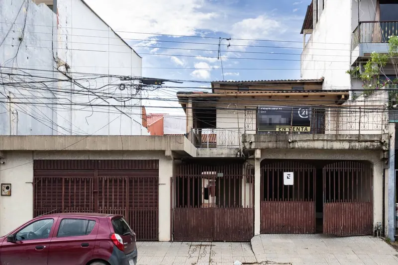 Mixed-use house for sale on Av. Virgen de Cotoca, East Zone: foto 2 de 13