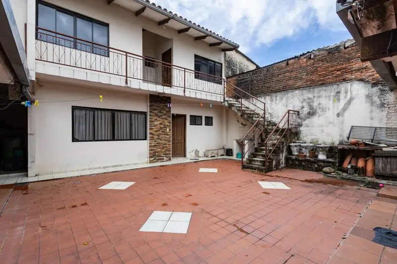 Mixed-use house for sale on Av. Virgen de Cotoca, East Zone: foto 7 de 13