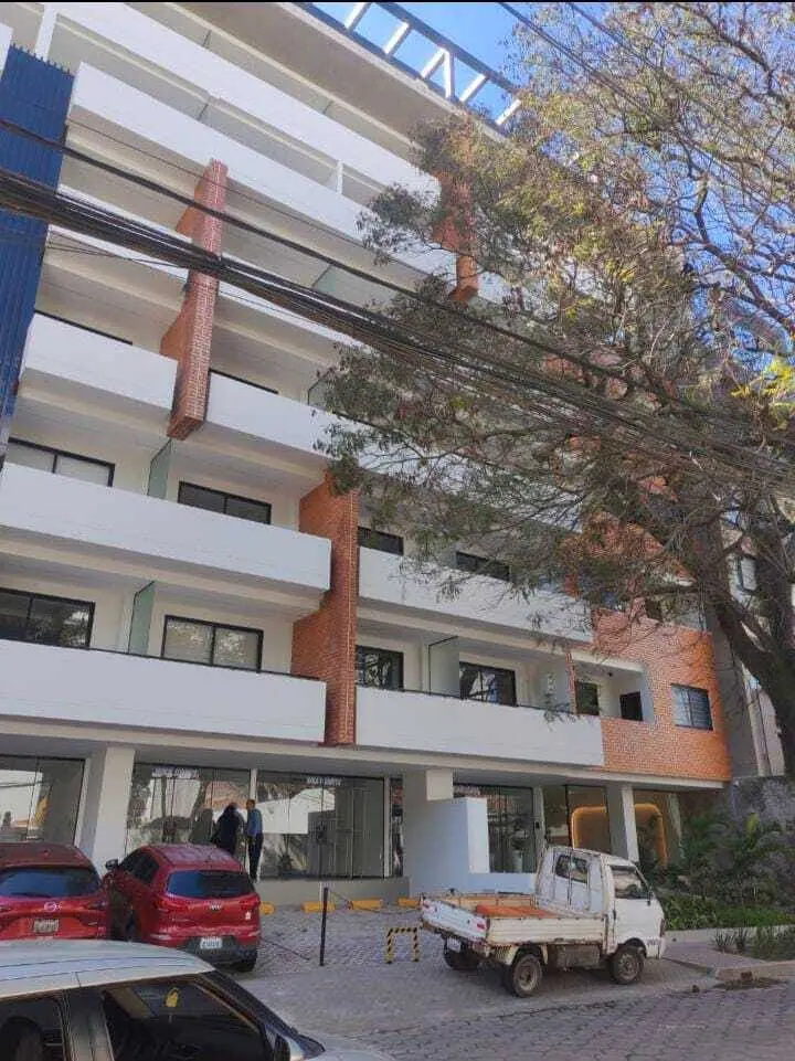 Departamento de 1 dormitorio en venta en Equipetrol, Edificio HH Once: foto 1 de 23
