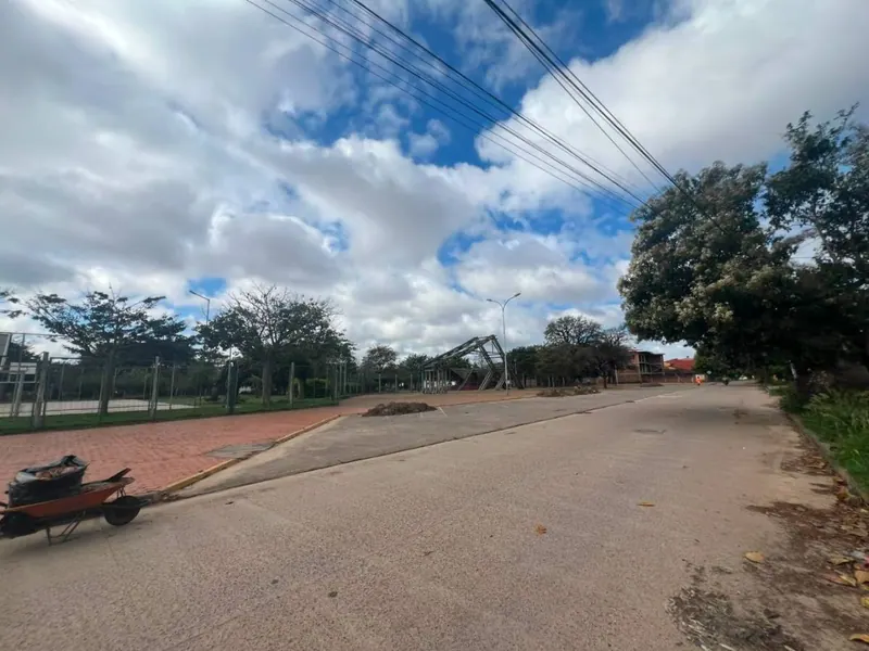 Corner lot for sale in the South Zone, 216.70 m²: foto 4 de 5