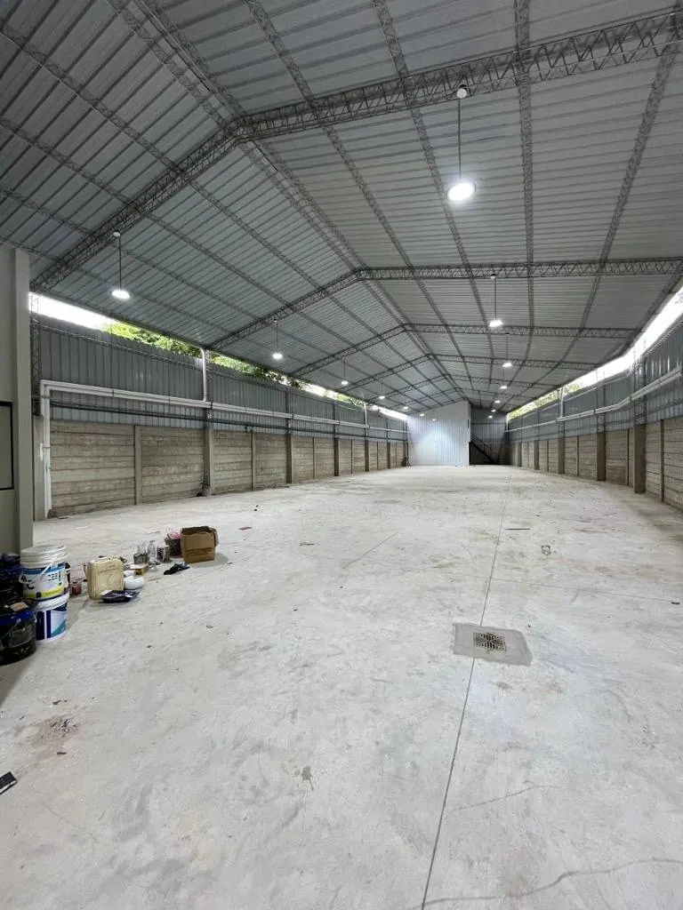 Galpón a estrenar de 621 m² en venta en el 1er anillo de Cotoca: foto 25 de 33