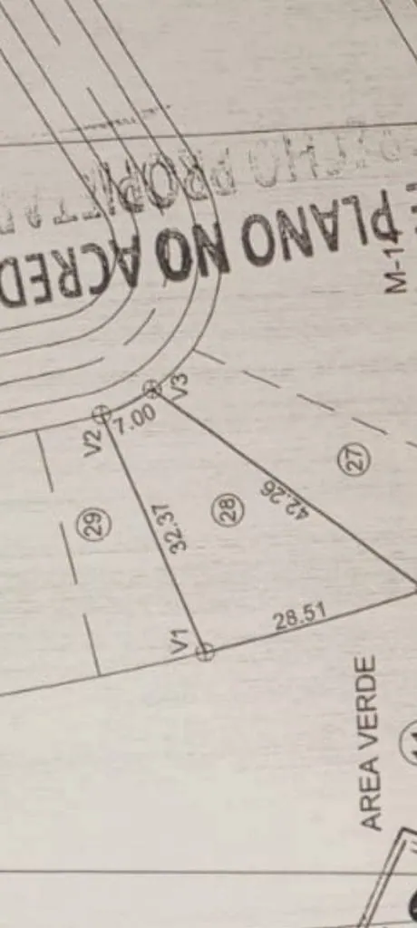 Terreno de 592,67 m² en venta en Lomas del Sur, Urubó: foto 3 de 6