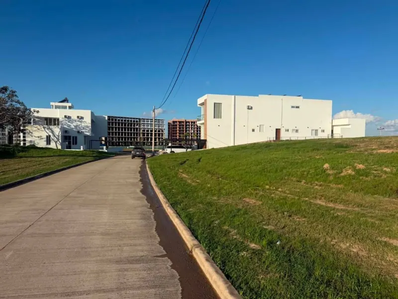 675 m² lot for sale in Mar Adentro, Urubó: foto 4 de 7