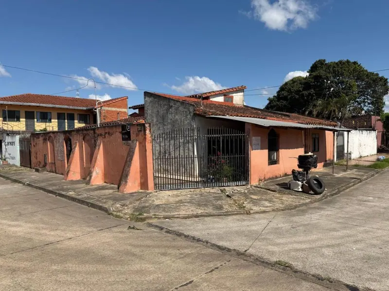 Terreno en esquina de 250 m² en venta en la Zona Este: foto 2 de 5