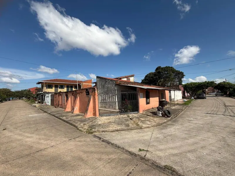 Terreno en esquina de 250 m² en venta en la Zona Este: foto 3 de 5