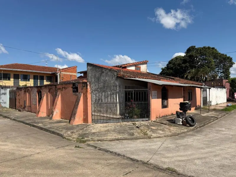 Terreno en esquina de 250 m² en venta en la Zona Este: foto 4 de 5