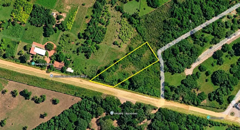 Terreno de 2.098 m² en venta en el Urubó, frente a Yvagapé: foto 3 de 4
