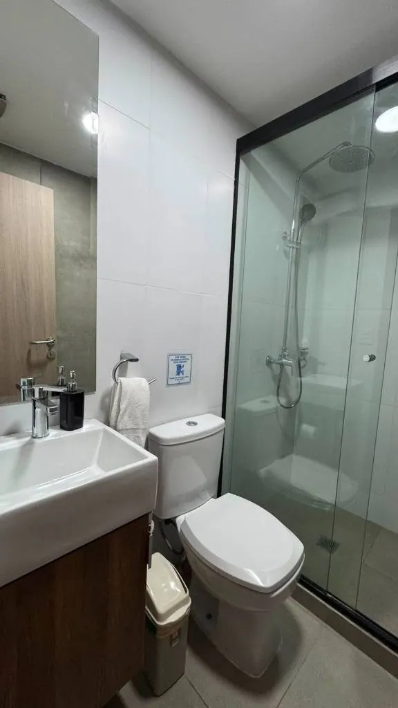 Departamento amoblado de 2 dormitorios en venta en Nomad, Equipetrol: foto 9 de 13