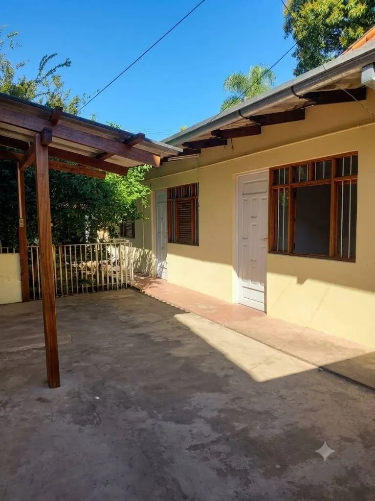 Casa de 5 dormitorios en venta en la Radial 13, Zona Sur