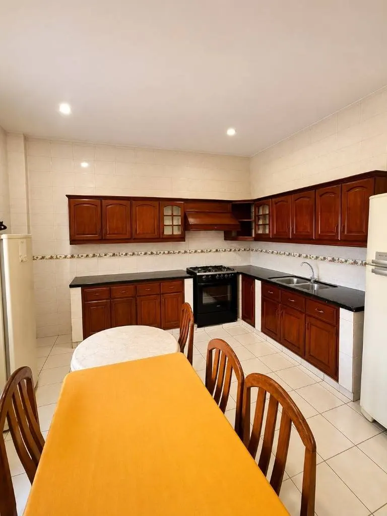 Casa de uso comercial en venta sobre la av. Cumavi, Zona Este: foto 4 de 7