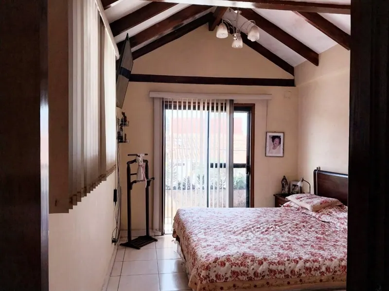 House with independent apartment for sale in the East Zone: foto 37 de 54