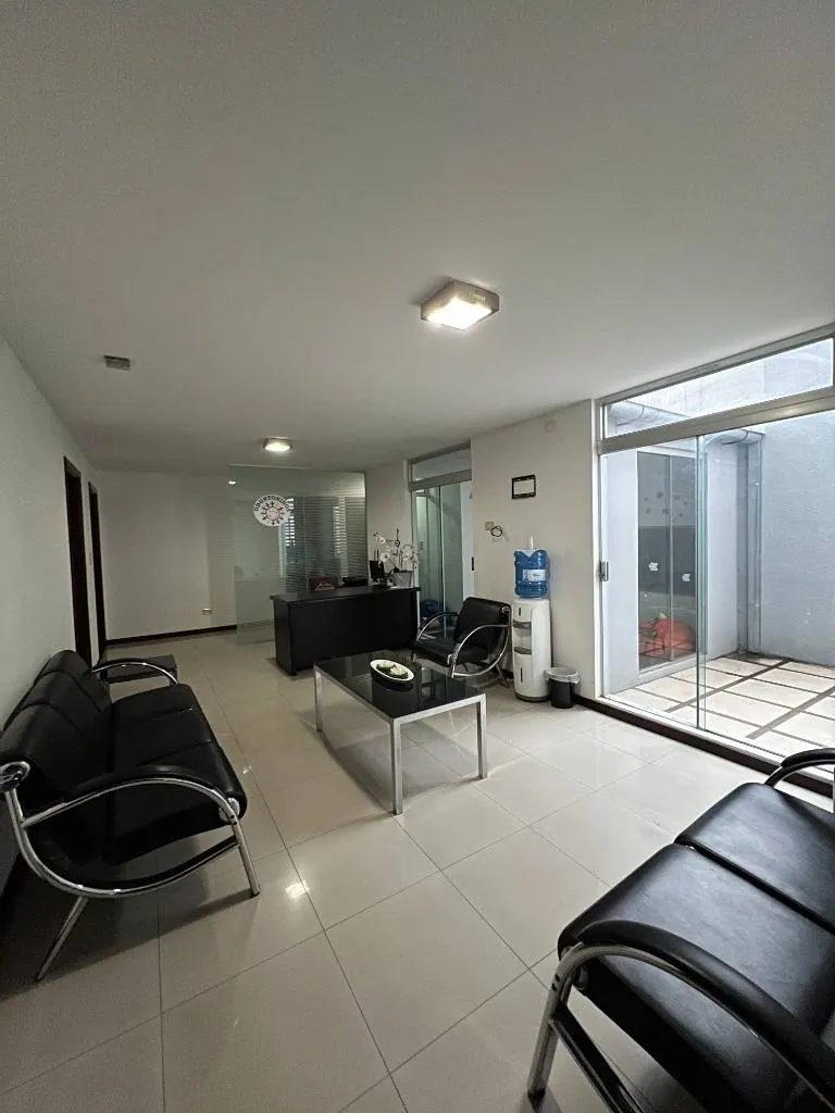 12 m² office or consulting room for rent downtown: foto 2 de 6